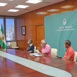 Ana Mestre y M C Reunión Vecinos La Constancia Jerez Televisión