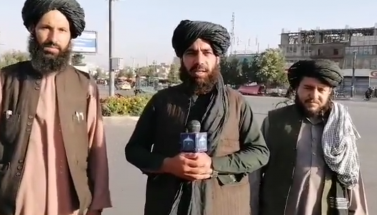 talibanes redes sociales