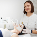 Jerez TV empleo Sadhú Clinics