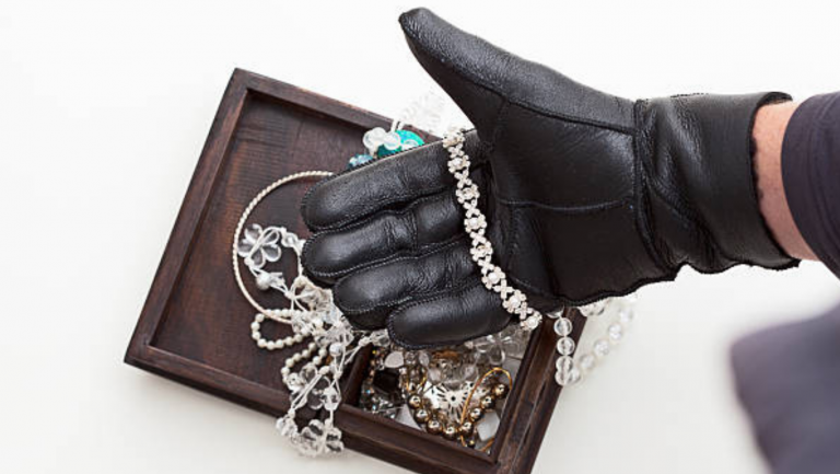 Jerez Televisión robo joyas Policía Nacional 2022.