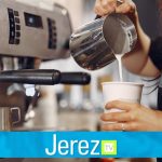 Jerez TV camarera cafe
