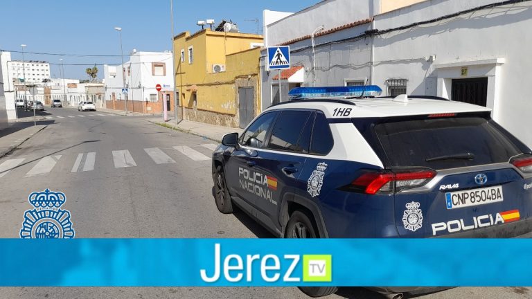 Jerez TV coche policia chicle