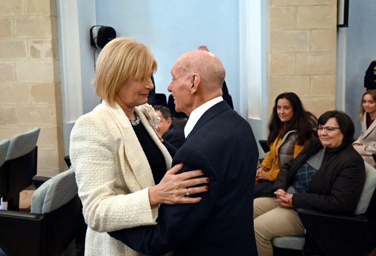 Jerez TV Alcaldesa hijo adoptivo Antonio Gomez Moreno