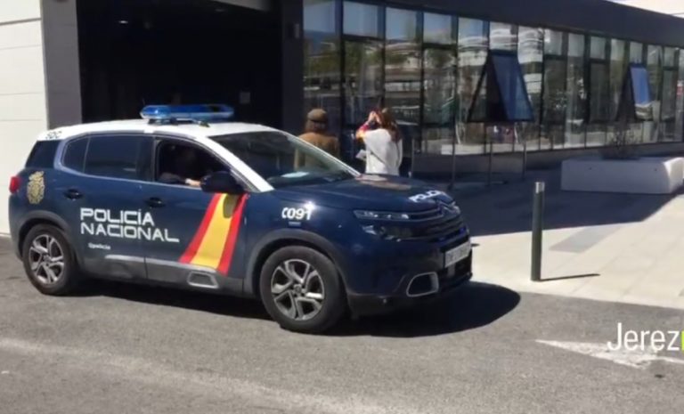 jEREZ tv POLICIA COCHE