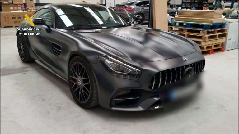 Sucesos.-Tres detenidos en una red de blanqueo con vehículos de lujo y dos millones de patrimonio en Las Cabezas y Jerez
