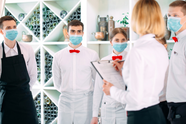 camarero Hotel Jerez TV 2021