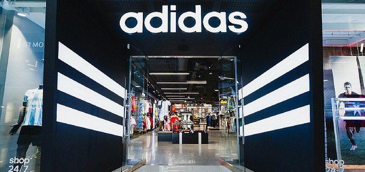 Pareja Pórtico consumidor OFERTA DE EMPLEO EN JEREZ | Adidas busca vendedores para su tienda en Jerez  – Jerez Televisión