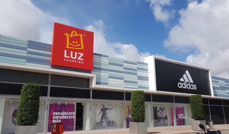 paleta barato debate OFERTA DE EMPLEO EN JEREZ | Adidas busca vendedores para su tienda de LUZ  Shopping en Jerez – Jerez Televisión