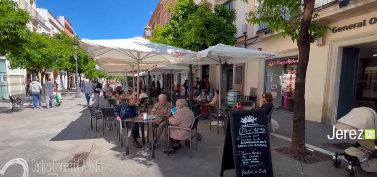 Jerez TV calle larga comer gente terraza personas