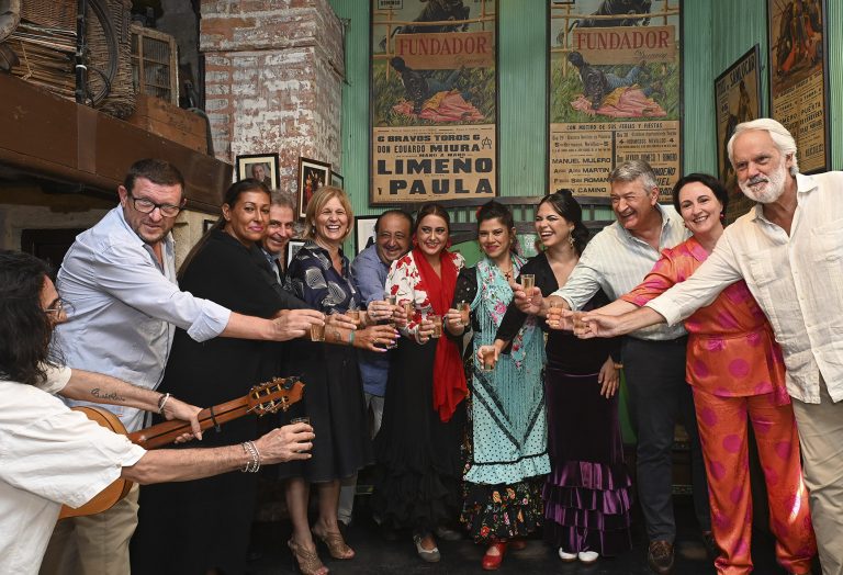 Jerez TV Alcaldesa___Brindis_inicio_Fiestas_Vendimia___T_El_Pasaje___04