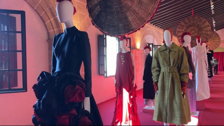 Jerez TV Lux exposición moda andaluza 2026 trajes