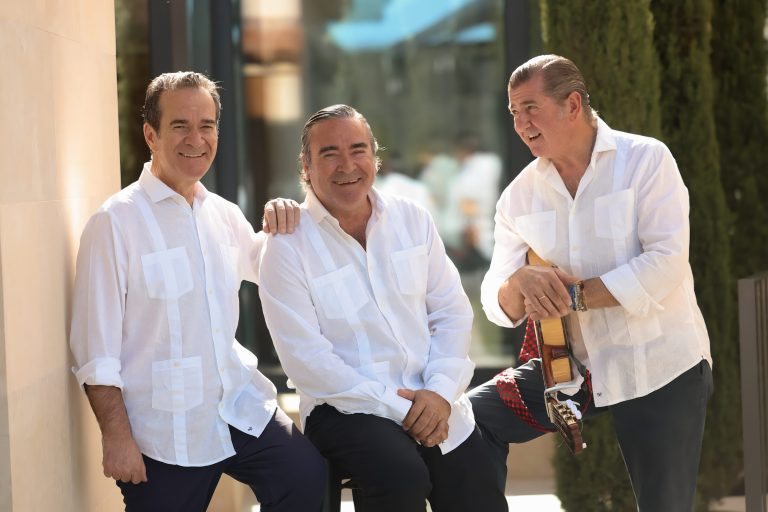 JEREZ TV A DOS VELAS.