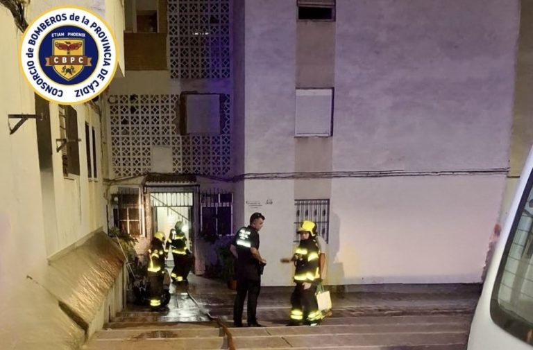 JEREZ TV INCENDIO CALLE OBOE DE JEREZ